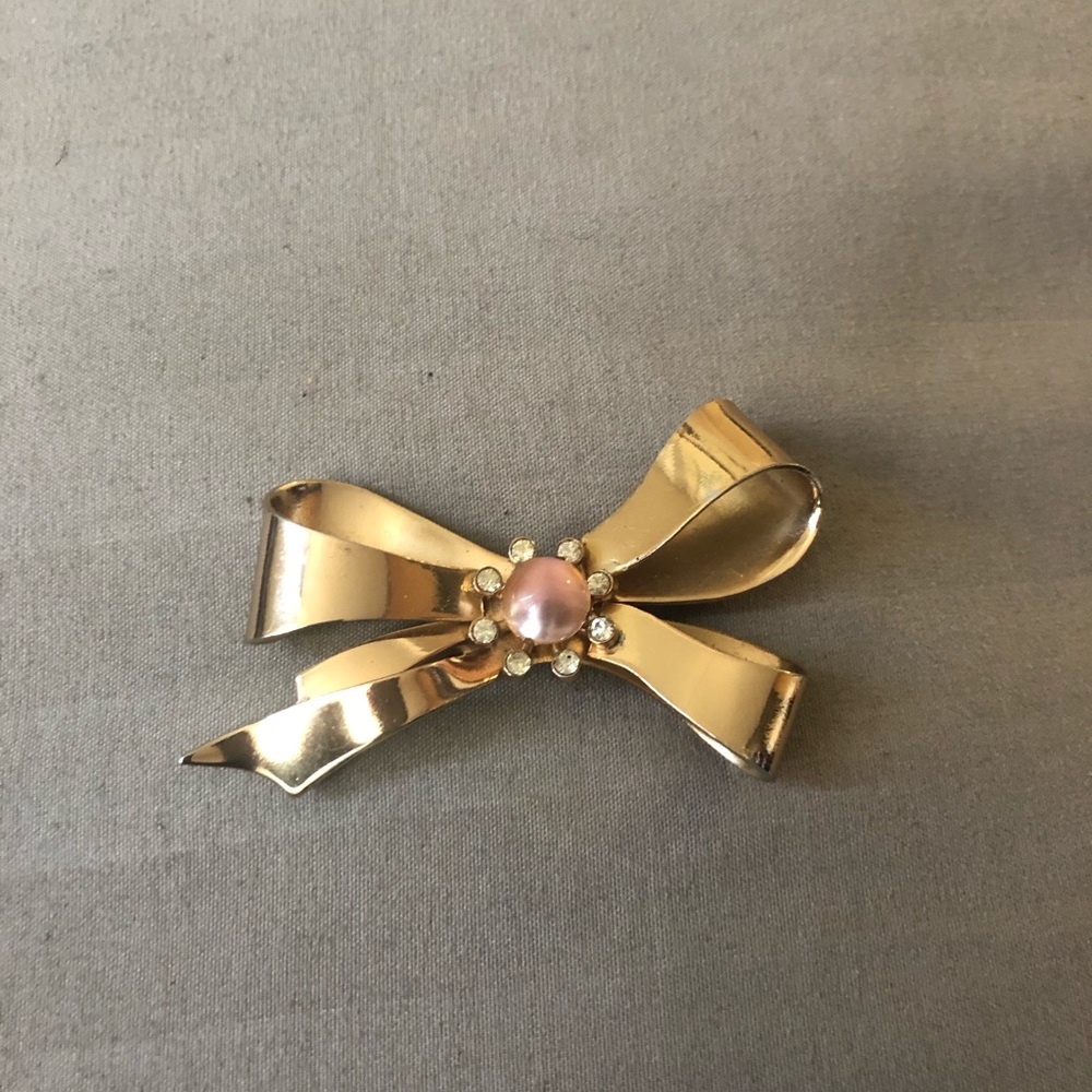 Brooch